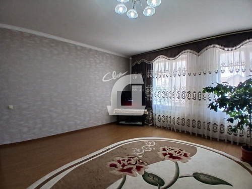Дом (320 кв.м.)