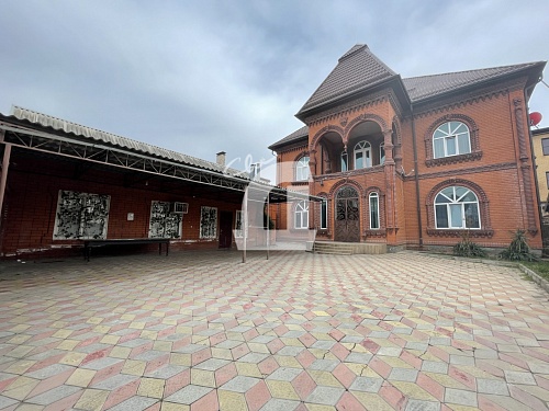 Дом (330 кв.м.)