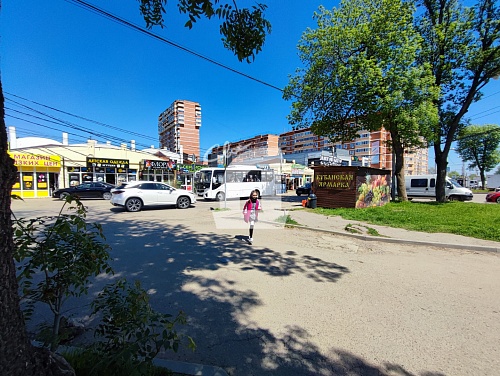 Магазин (44 кв.м.)