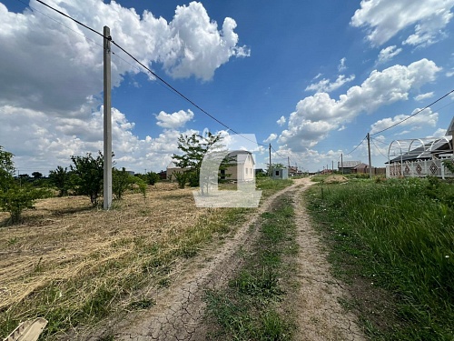 Земельный участок (8 сот.)