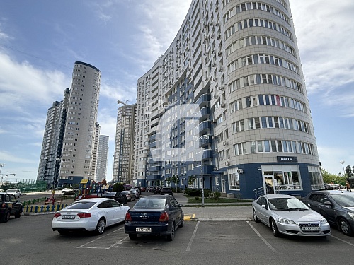  (738.7 кв.м.)