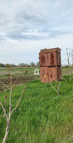 Земельный участок (384 сот.)