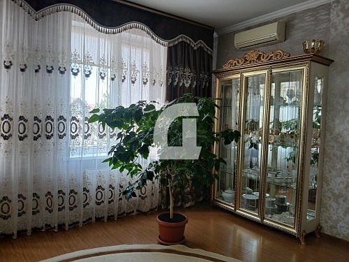 Дом (320 кв.м.)