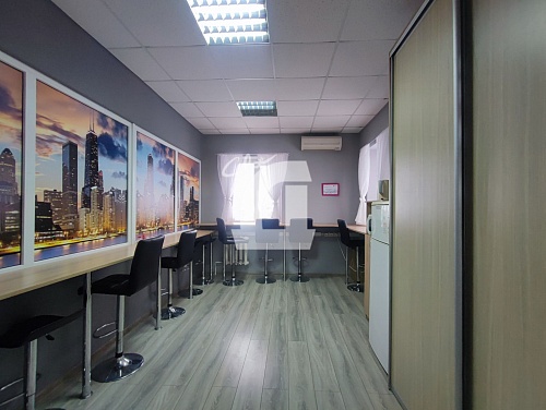 Офис (15.2 кв.м.)