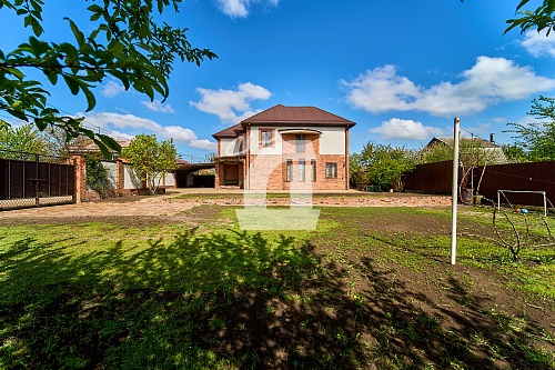 Дом (241 кв.м.)